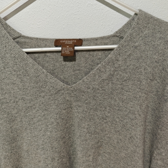 Esperanto 100% Cashmere Sweater XL Mens Light Gray Long Sleeve V Neck - Picture 3 of 4